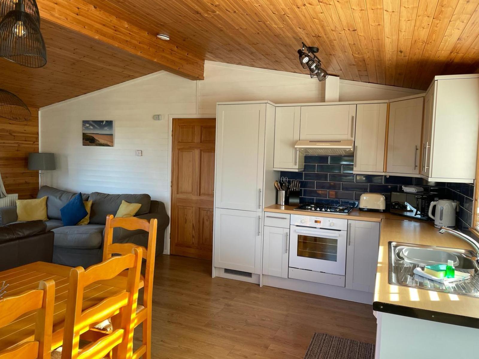 Watermouth Lodges إلفراكومبْ الغرفة الصورة